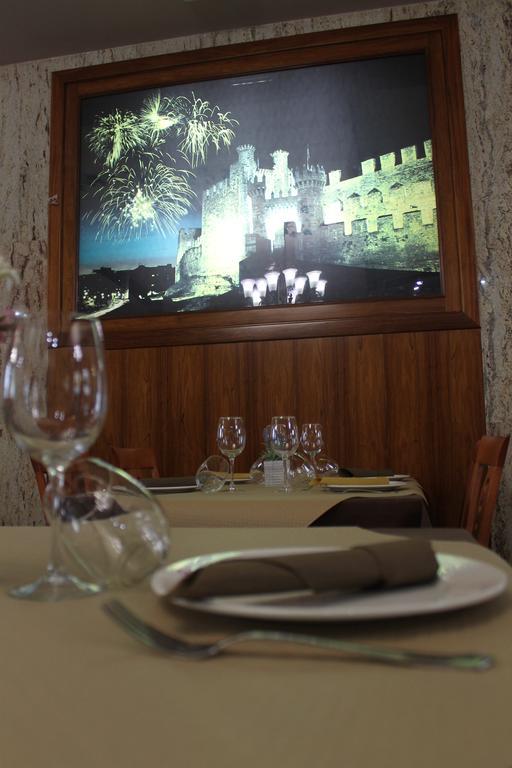 Hotel El Castillo Ponferrada Ngoại thất bức ảnh