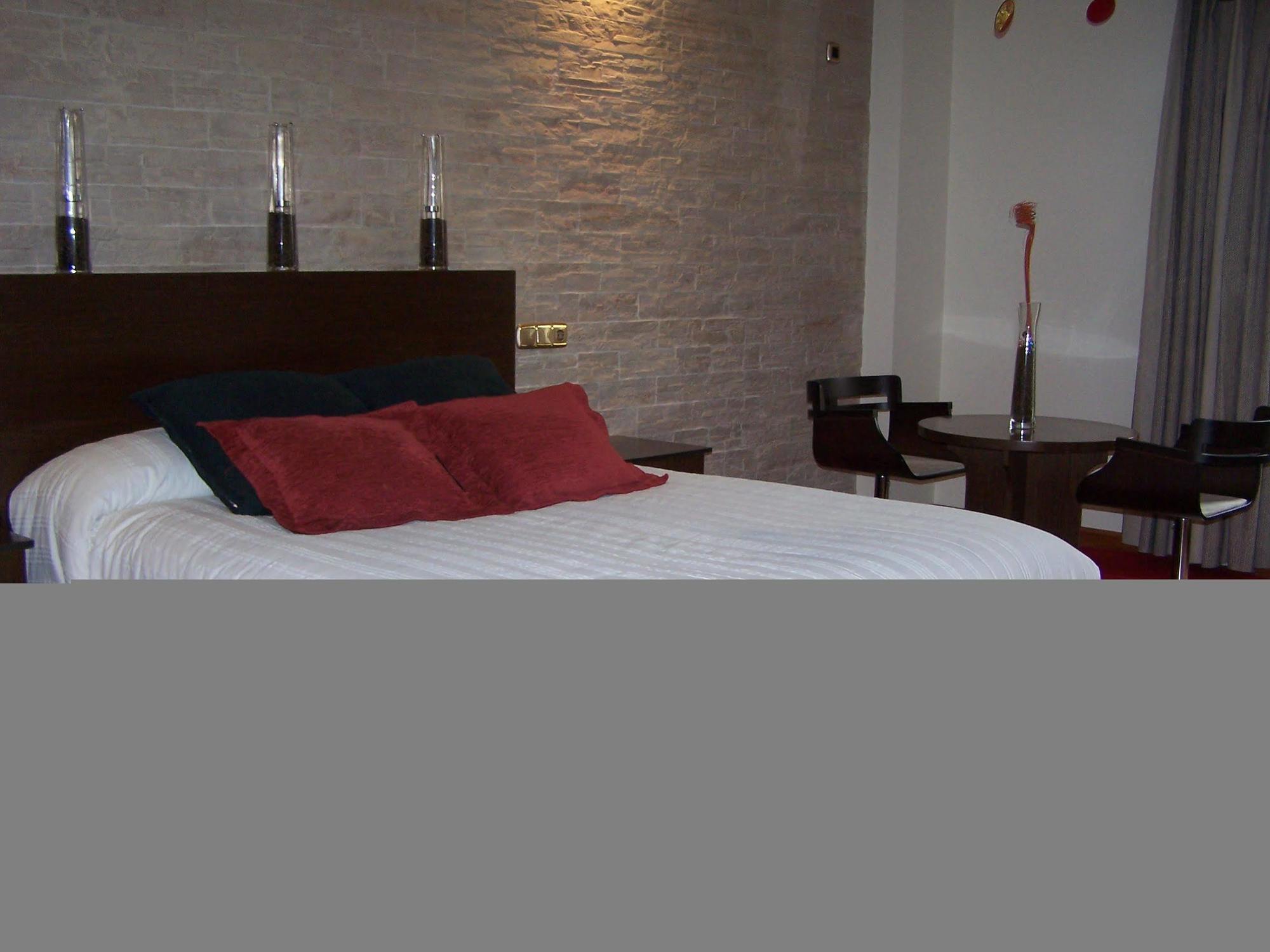 Hotel El Castillo Ponferrada Phòng bức ảnh